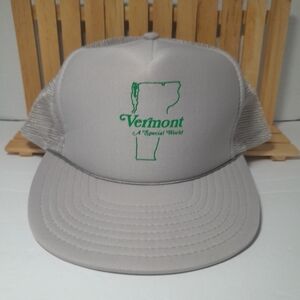 Gray Vermont Trucker Hat Vintage Souvenir Snapback